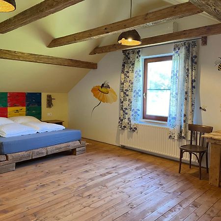 Vamis Hotel Gornji Petrovci Luaran gambar