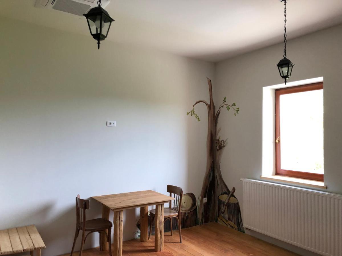 Vamis Hotel Gornji Petrovci Luaran gambar