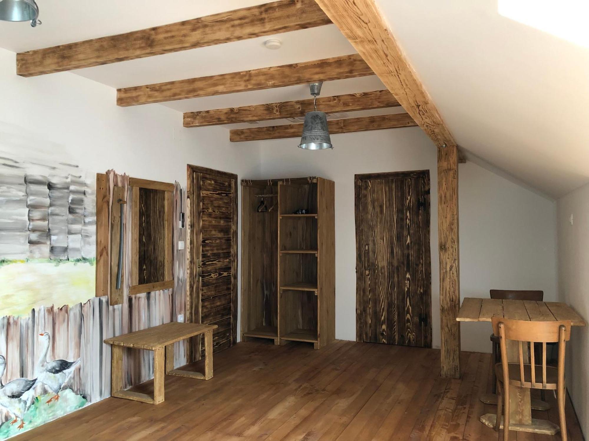 Vamis Hotel Gornji Petrovci Bilik gambar